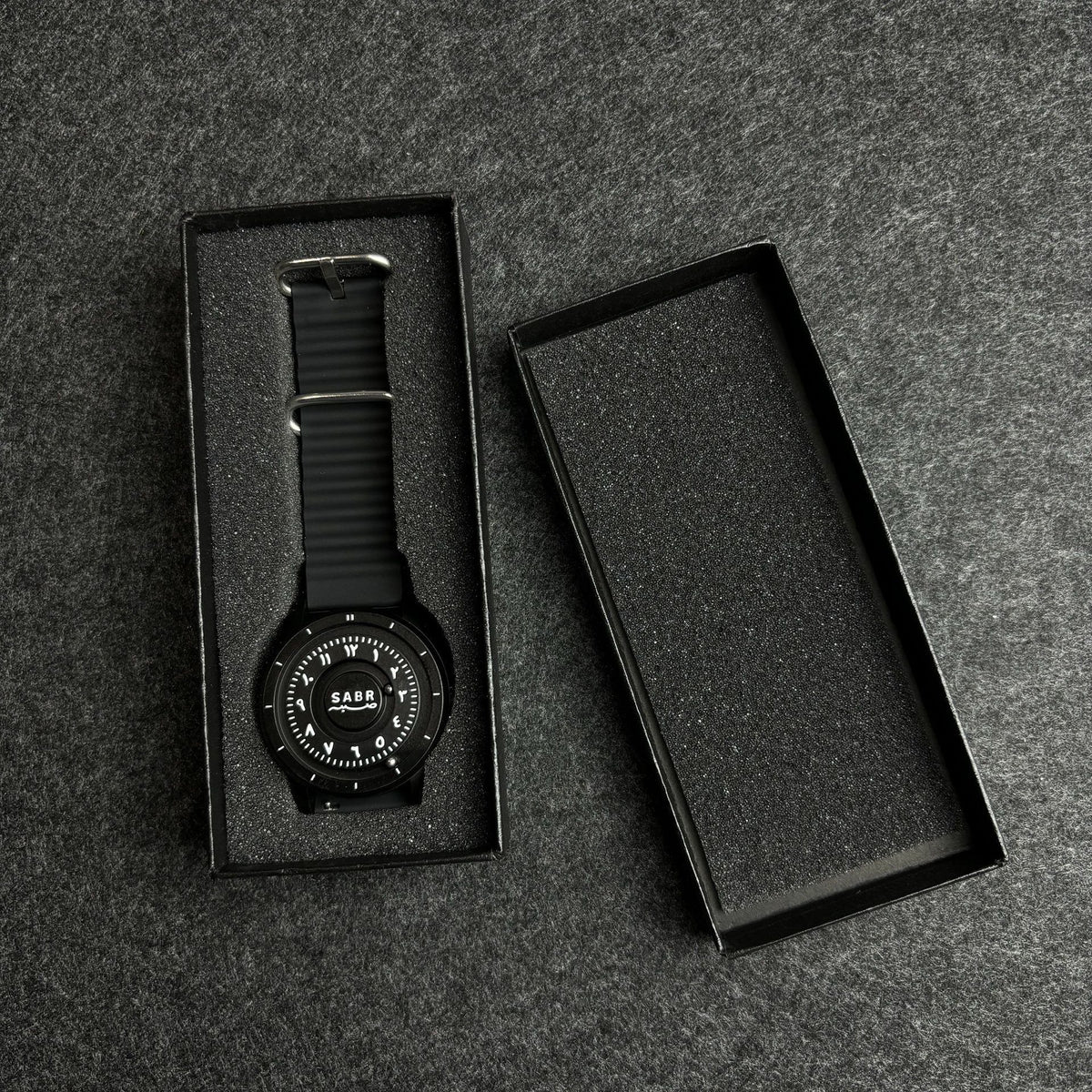Casual Arabic Numeral Quartz Men's Watch with Magnetic Floating Design, Water Resistant, Fashionable and Unique Style